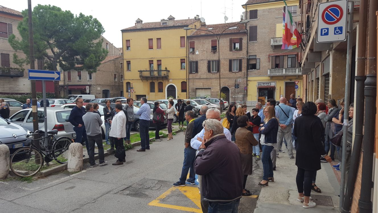 CDLT Ferrara: fermata di 10 minuti davanti sede P.zza Verdi per infortunio mortale