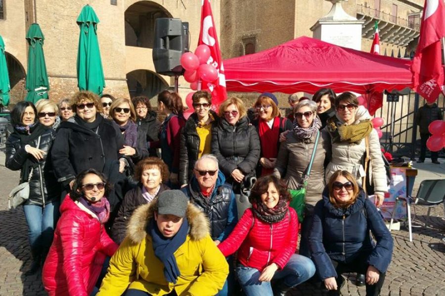 Inca in piazza: grande iniziativa del patronato Inca Cgil di Ferrara