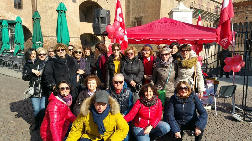 Inca in piazza: grande iniziativa del patronato Inca Cgil di Ferrara